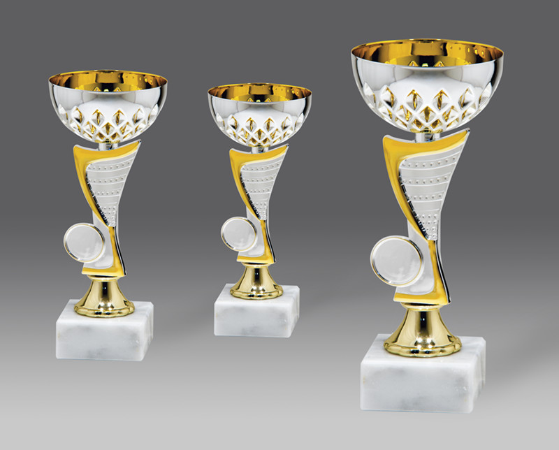 Puchar G24513 3, &oslash;8, h.21 puchary statuetki medale