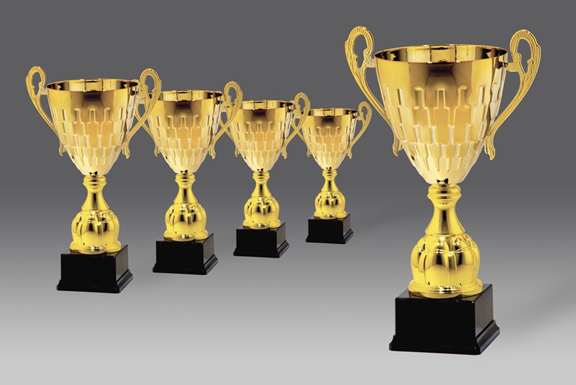 puchar G25147 5, &oslash;18, h.42 puchary statuetki medale